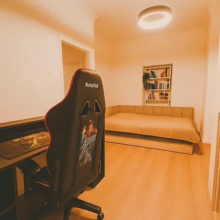 Апартаменты Spacious 2br Retreat For Families & Friends Near Center